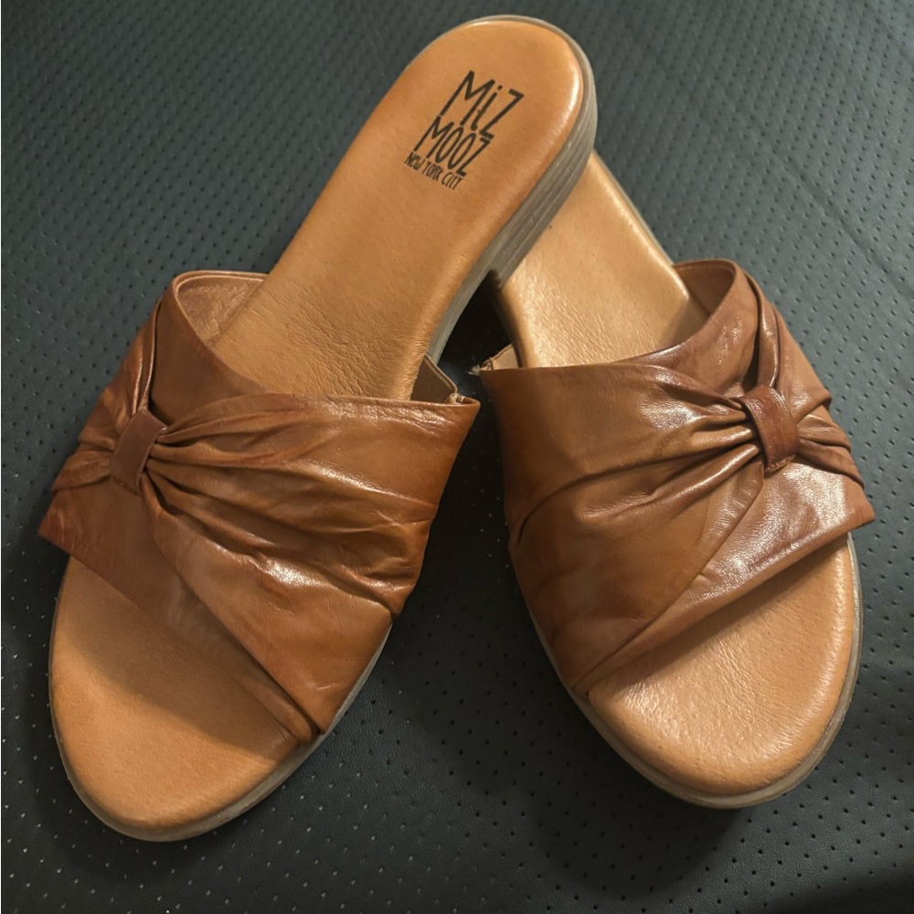 Miz Mooz Women's Tan Leather Knotted Sandals